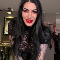 BDSM dating. Midnight , United States, Cincinnati. Looking for a man.